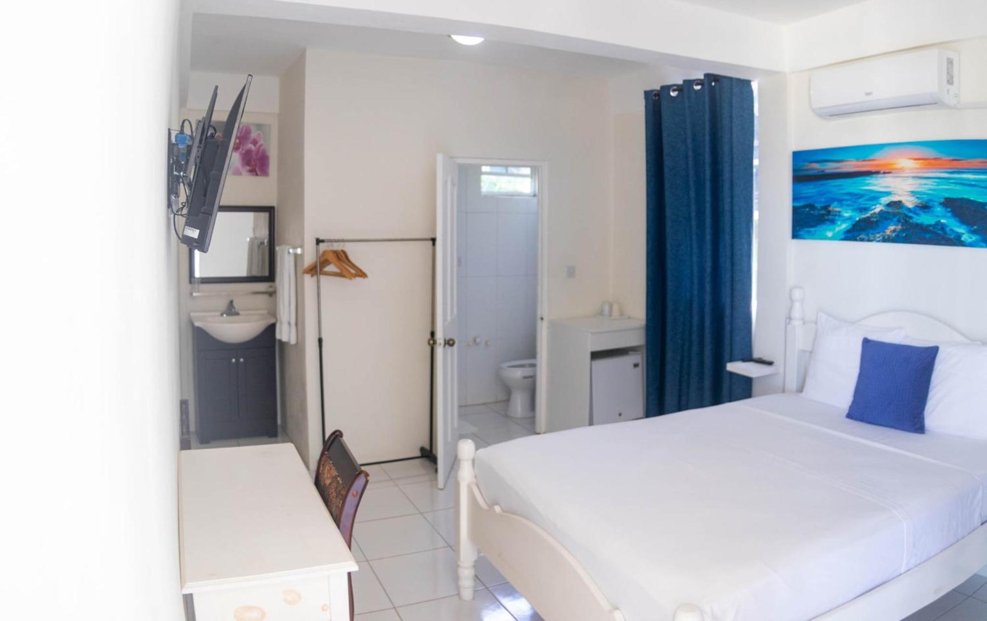 St. James Guesthouse Roseau Esterno foto